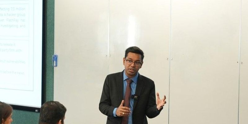 Siddhant Gupta teaching a class at Mesa