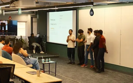 A student team presenting the positioning for their product